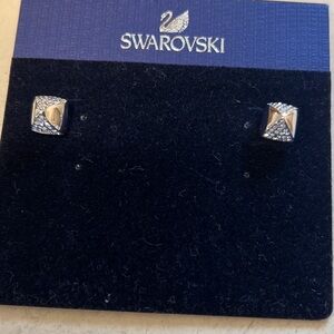 Swarovski "Glance" Stud earrings - NWT